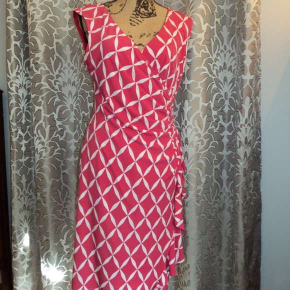 White House Black Market Dresses & Skirts - Stunning Dress